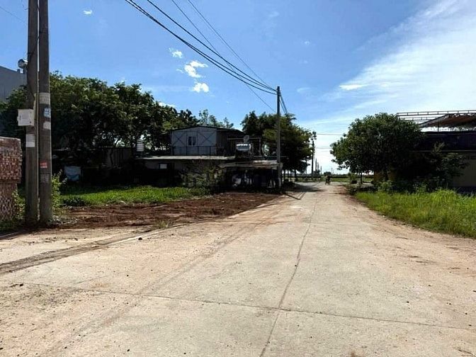 Lô góc đẹp nhất khu Chợ Rau - Liên Châu - Yên Lạc - Vĩnh Phúc 