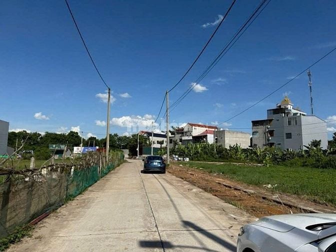 Lô góc đẹp nhất khu Chợ Rau - Liên Châu - Yên Lạc - Vĩnh Phúc 