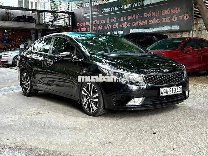 Kia Cerato 2018 2.0 AT Premium - 100000 km