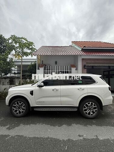 Ford Everest 2023 Titanium+ 2.0 AT 4x4 - 43900 km