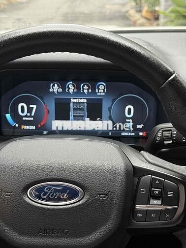 Ford Everest 2023 Titanium+ 2.0 AT 4x4 - 43900 km