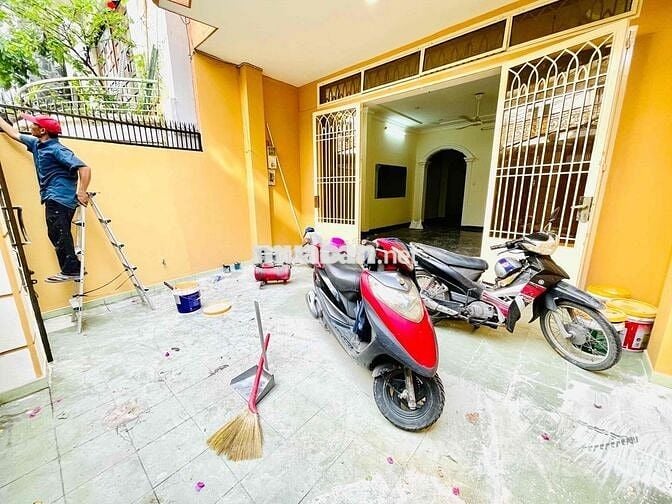 SIÊU PHẨM CHO THUÊ NHÀ NGANG (6 x 20 mét) -  HẺM ĐẸP 3/2 - Giá thuê rẻ