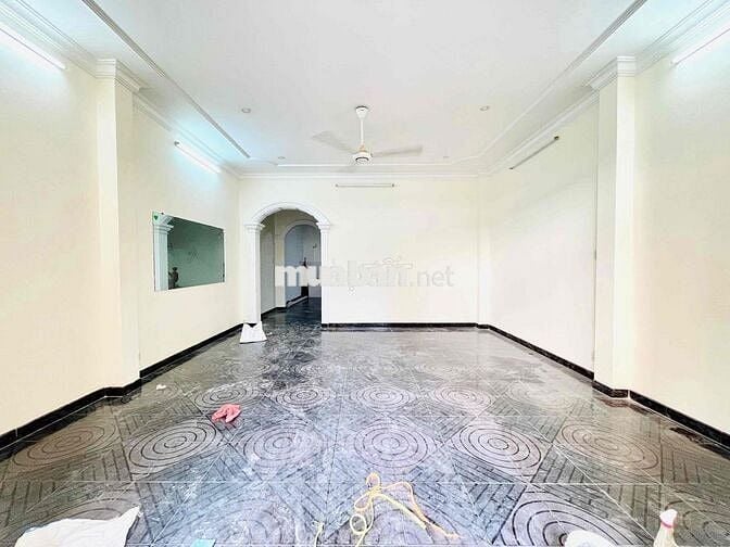 SIÊU PHẨM CHO THUÊ NHÀ NGANG (6 x 20 mét) -  HẺM ĐẸP 3/2 - Giá thuê rẻ