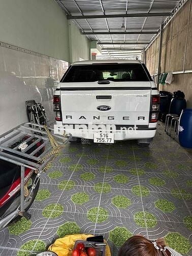 Ford Ranger 2016 số sàn xe gia đình cần bán