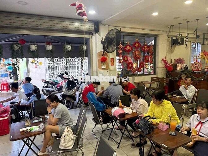 Q10_SANG QUÁN CF GÓC 2MT VỊ TRÍ ĐẮC ĐỊA ĐỐI DIỆN 3 TRƯỜNG HỌC Q10