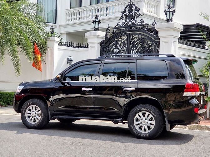 Toyota Land Cruiser 2009 VX 4.6 V8 - 100 km