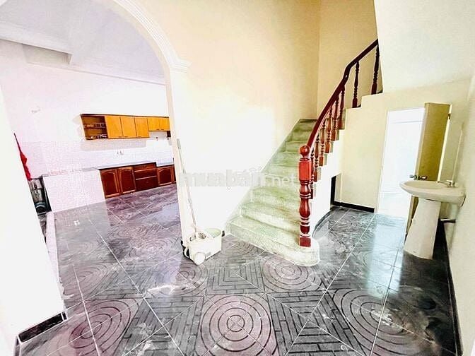 SIÊU PHẨM CHO THUÊ NHÀ NGANG (6 x 20 mét) -  HẺM ĐẸP 3/2 - Giá thuê rẻ