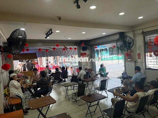 Q10_SANG QUÁN CF GÓC 2MT VỊ TRÍ ĐẮC ĐỊA ĐỐI DIỆN 3 TRƯỜNG HỌC Q10