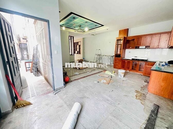 SIÊU PHẨM MẶT TIỀN LÝ THƯỜNG KIỆT Q10 - NHÀ MỚI ĐẸP FULL ỐP KÍNH