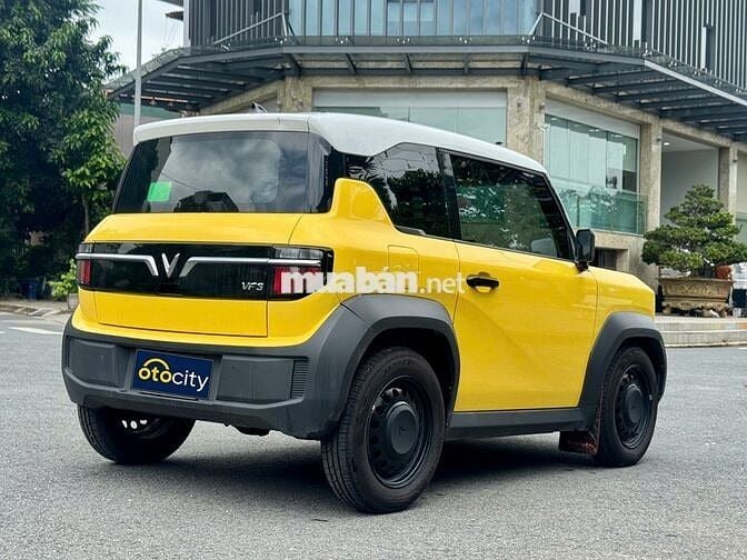 VinFast VF3 2024 - Màu vàng -1v2km - Thuê pin