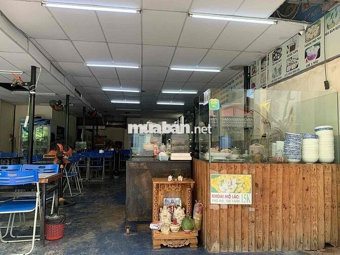 mặt bằng cho thuê gần nhiều trường học, khu dân cư sầm uất.