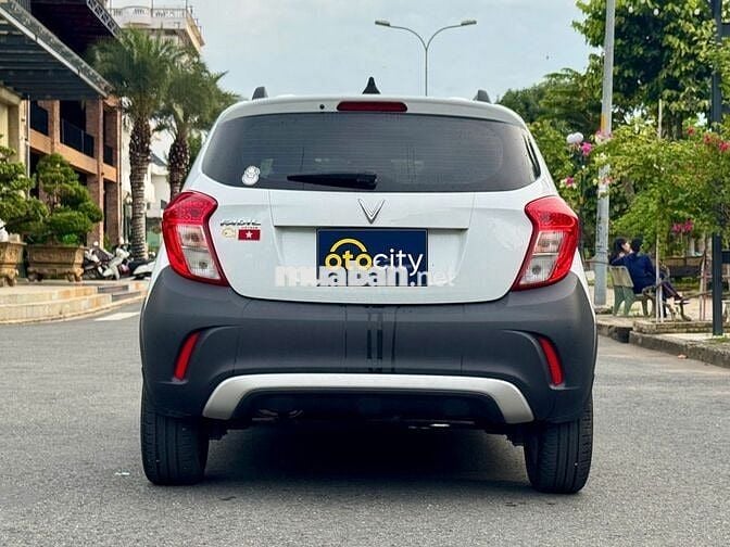 VinFast Fadil Base 2022 - Màu trắng - 3v8km