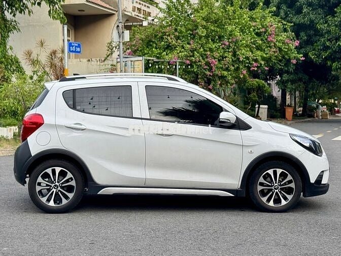 VinFast Fadil Base 2022 - Màu trắng - 3v8km