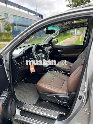 Toyota Fortuner 2017 2.4G 4x2 MT cực đẹp