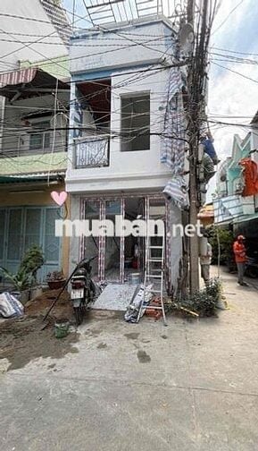 Nhà đẹp 2 mặt tiền hẻm xe hơi, tiện ở, kinh doanh, hoặc cho thuê