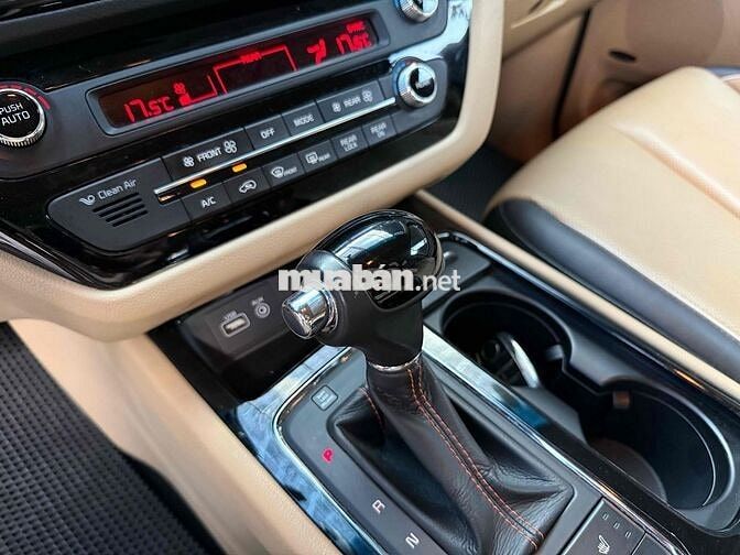 Kia Sedona 2015 3.3L GATH - 63000 km không lỗi