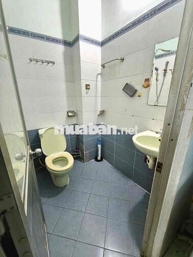 Cho thuê nguyên tầng 1 và 2, rộng rãi, 2pn 2vs -Lê Văn Sỹ PN