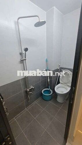 NHÀ MỚI FULL NỘI THẤT XỊN XÒ NGAY KHU TÊN LỬA - DT 36M² NHỈNH 4 TỶ