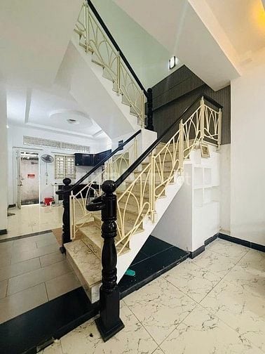 Chính chủ bán nhà 2 mặt tiền hẻm Quận 7