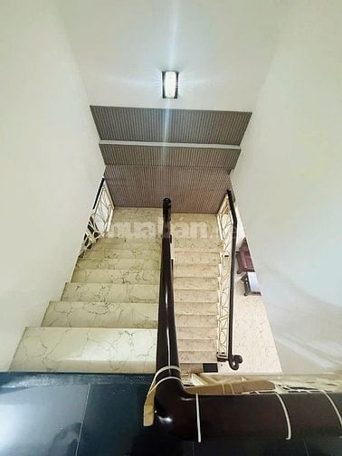 Chính chủ bán nhà 2 mặt tiền hẻm Quận 7