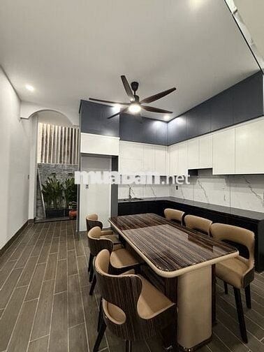 Nhà villa 108m2 4phòng ngủ, đường An Phú 35, ngay chợ Phú Phong