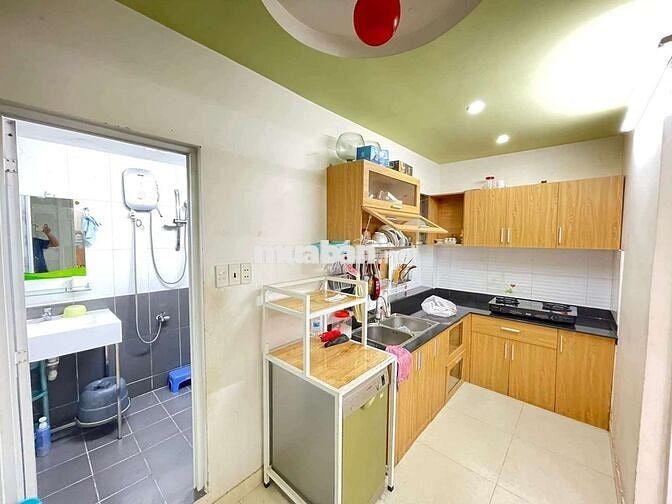 Mình cần bán 01 căn hộ chính chủ không qua môi giới
Diện tích: 71m2 2P