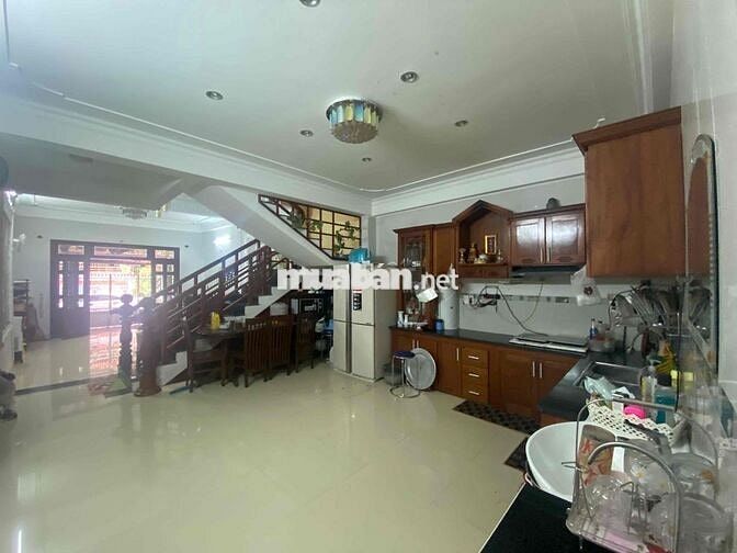 Cho thuê nhà kiệt Nguyễn Văn Thoại, Diện tích 105m2