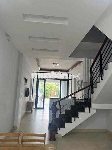 Cho thuê nhà mt thạnh Xuân, nội thất cơ bản, TX Q12