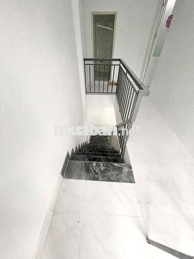 Nhà Mới Đẹp 5,5 x 8,5m 1Lầu Đúc (2PN 2WC) Hẻm 4m Thông. Lê Văn Quới
