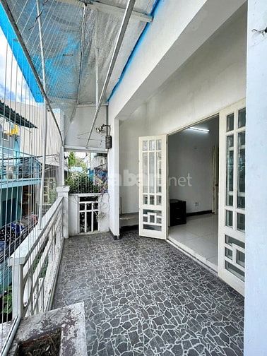 Chính chủ bán nhà 2 mặt tiền hẻm Quận 7