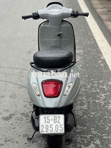 Vespa Sprint 125 sản xuất 2016