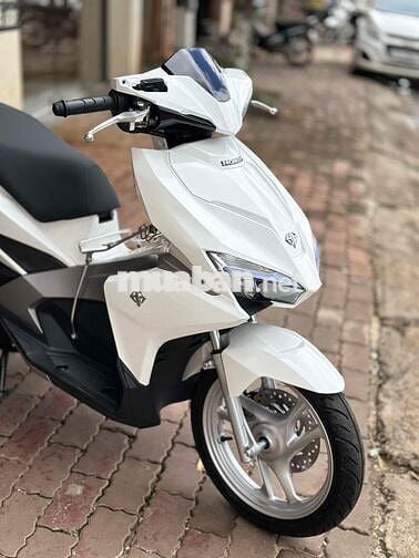 AB 2017 XE TRẮNG ĐẸP ZIN KENG