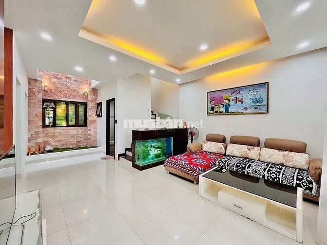 CHO THUÊ BIỆT THỰ SÂN VƯỜN KHU BÀN CỜ TTTP GIÁ 32 TRIỆU