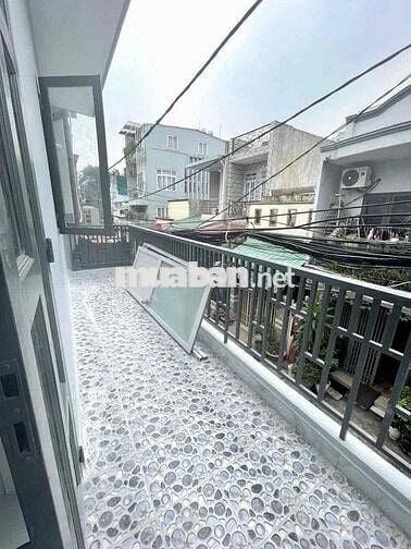 Nhà Mới Đẹp 5,5 x 8,5m 1Lầu Đúc (2PN 2WC) Hẻm 4m Thông. Lê Văn Quới