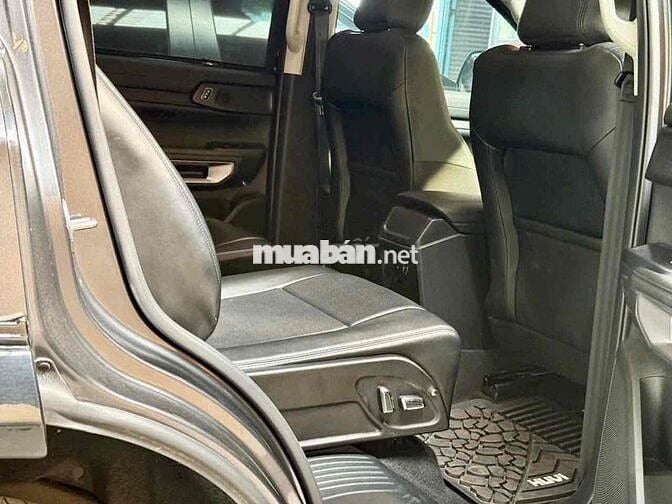 Ford Everest 2023 Sport 2.0L 4x2 AT - 26000 km