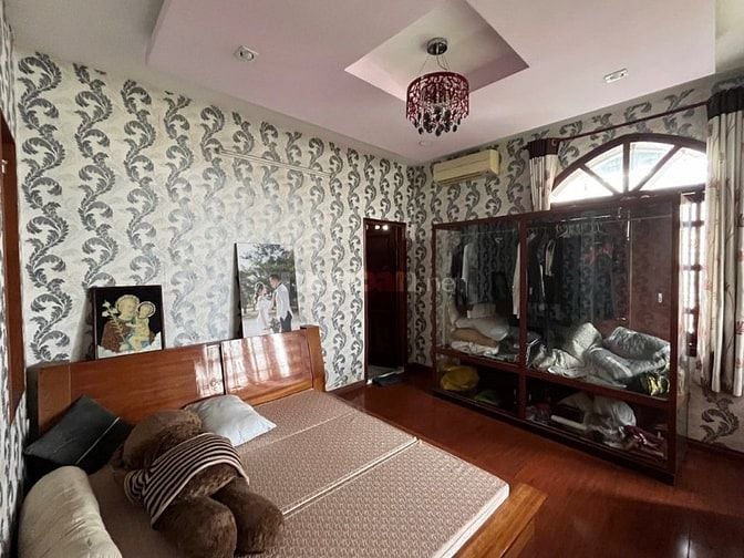Bán Biệt thự 13.5 tỷ gần đường Nguyễn Thị Định phường Bình Trưng Tây.