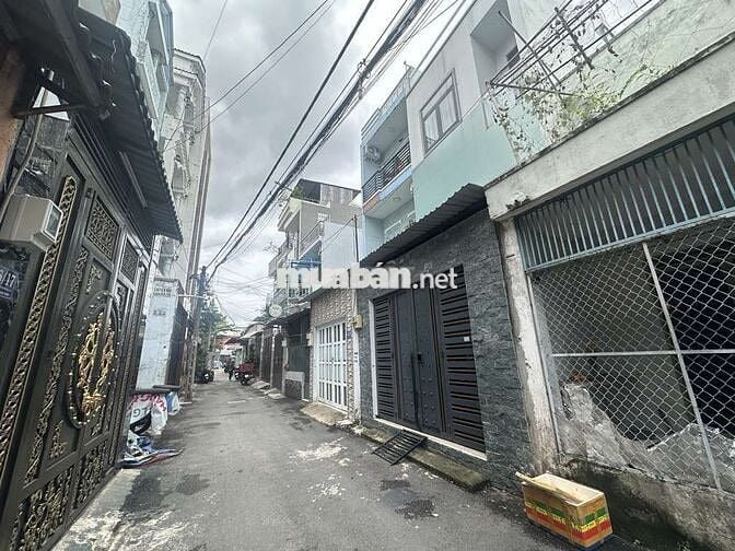 BÁN NHÀ DƯƠNG THỊ MƯỜI QUẬN 12, HẺM XE HƠI, DT 55M²(5×11), GIÁ SIÊU RẺ