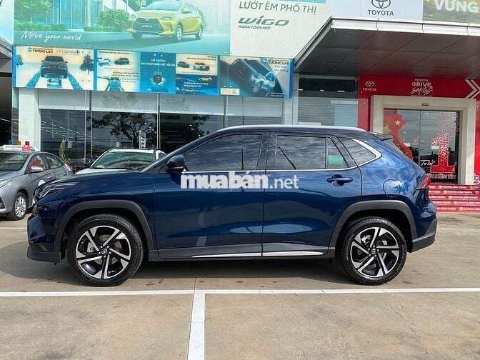 Toyota Yaris Cross 2024 1.5 D-CVT - 17000 km