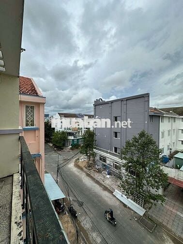 CHO THUÊ PHÒNG TRỌ SẴN NỘI THẤT HƯNG PHÚ CTY8 GẦN ĐH KIẾN TRÚC 3TR