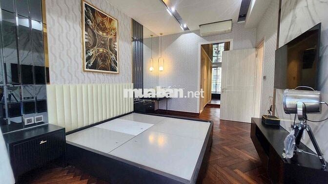 CẦN CHO THUÊ CĂN HỘ 2PN MIDTOWN  NHÀ ĐẸP, GIÁ TỐT 	•	Diện tích: 80m²