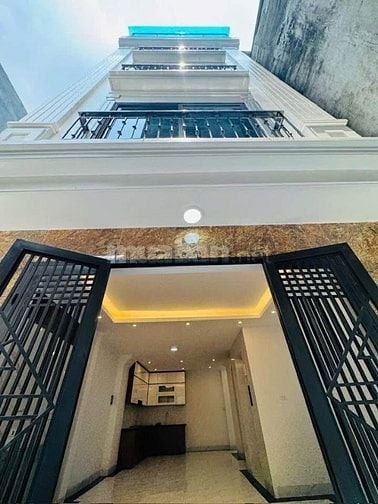 Bán nhà phố Vĩnh Tuy xây mới thang máy, Dt 63m2, 5t, mt 4.6m, 10 tỷ.