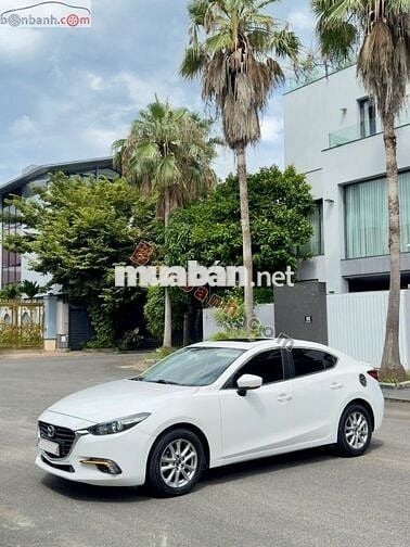 Mazda 3 1.5 AT 2016