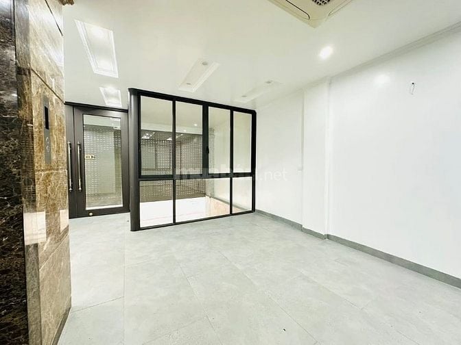 Quan Nhân, 60m2, 9T Thang máy, có hầm, phân lô, vỉa hè, ô tô tránh