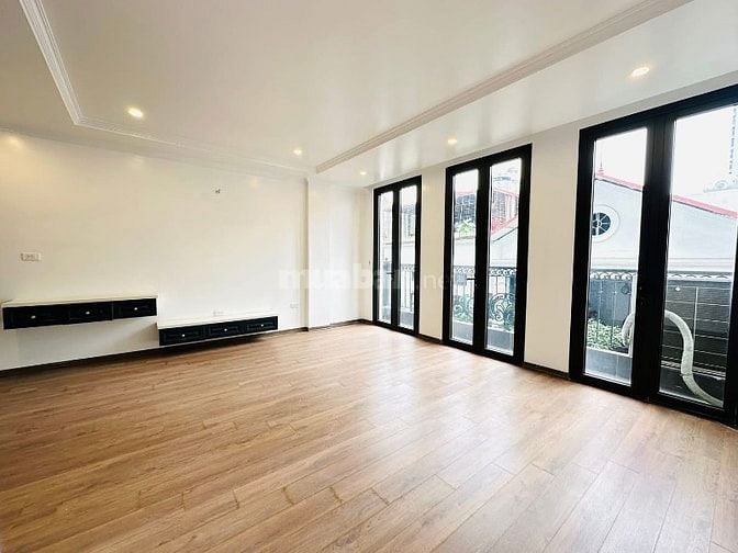 Quan Nhân, 60m2, 9T Thang máy, có hầm, phân lô, vỉa hè, ô tô tránh