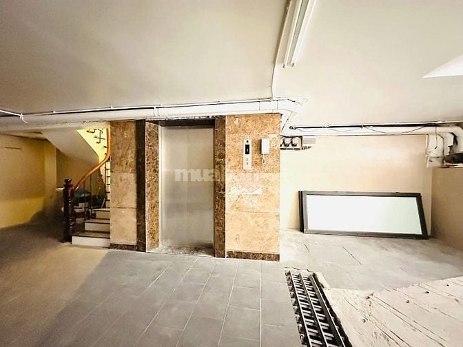 Quan Nhân, 60m2, 9T Thang máy, có hầm, phân lô, vỉa hè, ô tô tránh