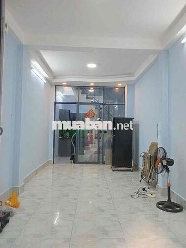 Cho thuê nhà Trệt 3 Lầu 6 Phòng Ngủ , Quận 3