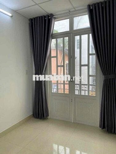 nhà khu vip P1 Q8 DT 2m5x5m5 .1 lầu .1 Phòng ngủ 2 tolet