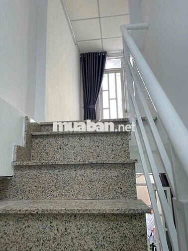 nhà khu vip P1 Q8 DT 2m5x5m5 .1 lầu .1 Phòng ngủ 2 tolet