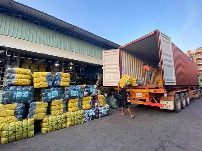 Bốc xếp 24/24  chuyển nhà .củng ứng lao động 