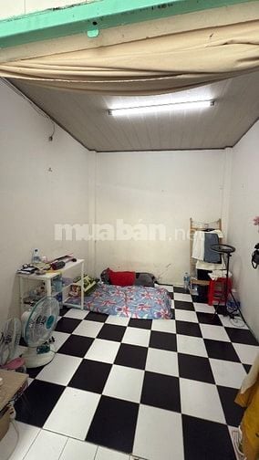 Bán nhà hẻm 68 Trần Quang Khải Q1, rất thuận tiện đi lại